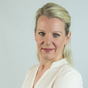 Angela Tischler